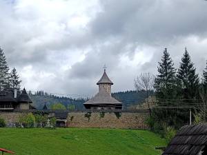 Mănăstirea Moldovița, un principal punct de atracție turistică a zonei