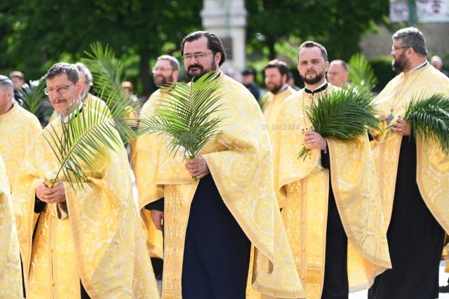 Procesiune de Florii, pe străzile Sucevei. Foto artistul