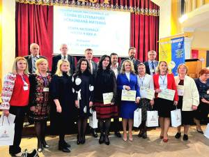 Rezultate meritorii pentru elevii suceveni, la Olimpiada Națională de Limba și Literatura Ucraineană  (1)