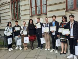 Rezultate meritorii pentru elevii suceveni, la Olimpiada Națională de Limba și Literatura Ucraineană