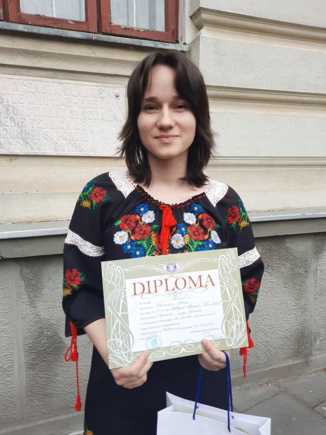 Rezultate meritorii pentru elevii suceveni, la Olimpiada Națională de Limba și Literatura Ucraineană