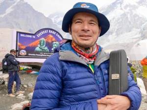 „Balada” lui Ciprian Porumbescu s-a auzit la poalele Everestului, în interpretarea violonistului Alexandru Tomescu