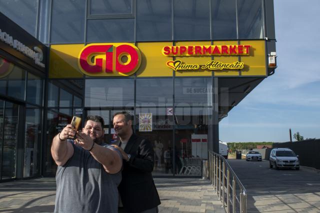 Surpriză pentru clienții și angajații Gio Supermarket: au fost vizitați de cunoscutul Daniel Buzdugan