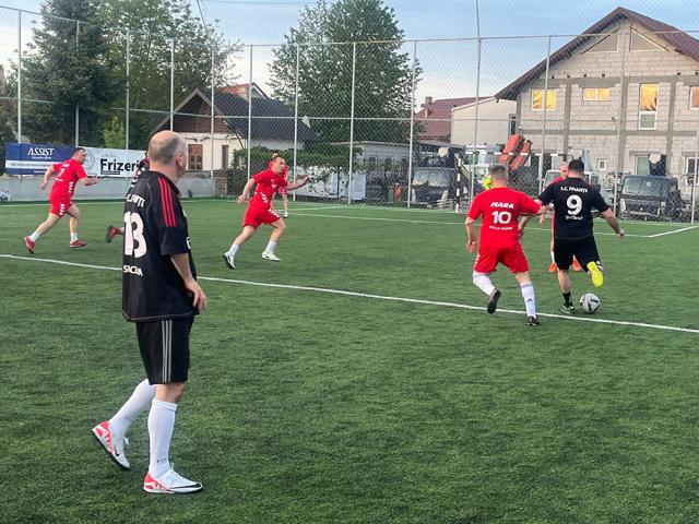 Campionatul de old-boys se joacă la Civica Sport Center