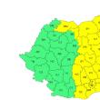Averse torențiale, intensificări ale vântului și vijelii, prognozate pentru marți