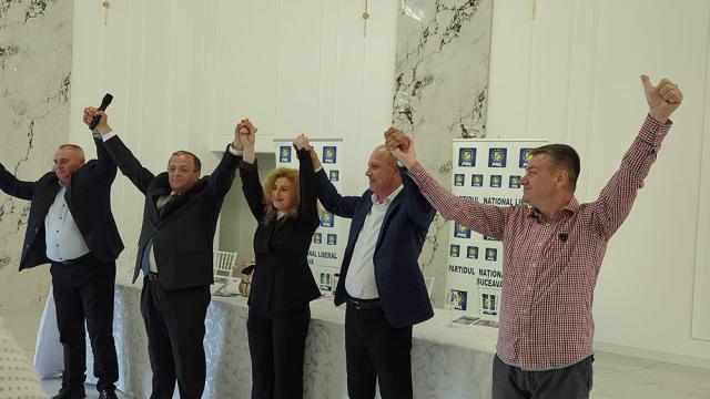 Liderii PNL Suceava au fost alături de candidata PNL pentru Primăria Berchișești, Georgiana Tabarcea