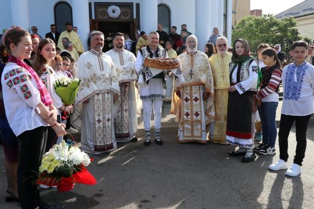 Slujbă arhierească la împlinirea a 200 de ani de la punerea pietrei de temelie a Bisericii „Adormirea Maicii Domnului”