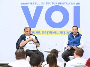 Președintele PNL Suceava, Gheorghe Flutur, şi candidatul PNL la Primăria Suceava, Lucian Harşovschi