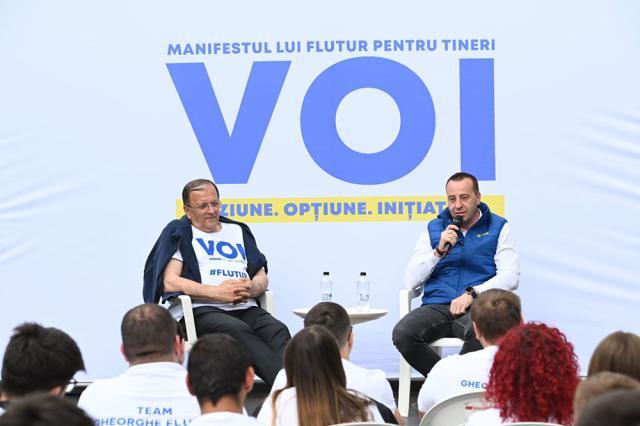 Președintele PNL Suceava, Gheorghe Flutur, şi candidatul PNL la Primăria Suceava, Lucian Harşovschi