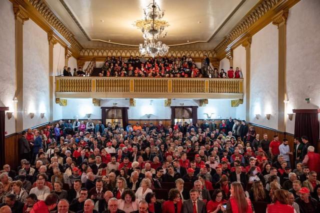 O sală arhiplină la lansarea candidaturii lui Traian Andronachi