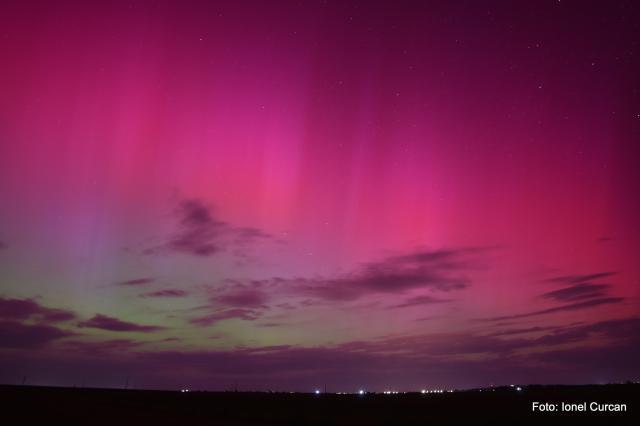 Furtuna solară de vineri seara.  FOTO Ionel Curcan