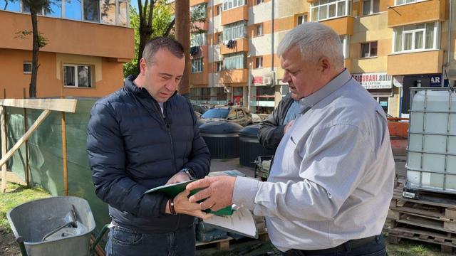 Copiii din cartierul Burdujeni se vor putea bucura de un loc de joacă nou, complet refăcut, lângă Biserica Sf. Andrei