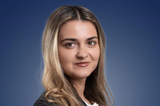 Mihaela-Gabriela Iremciuc, 27 de ani, este economist, iar studiile universitare le-a absolvit în Suceava