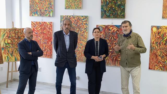 Picturi semnate de artistul Iulian Dziubinski pot fi admirate la Galeria de artă „Zamca”