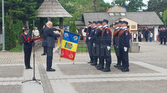 Drapelul de luptă al ISU Suceava a fost decorat cu Ordinul „Bărbăţie şi Credinţă” în grad de Cavaler, în cadrul unui ceremonial militar