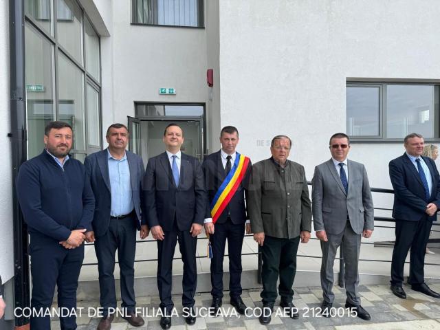 Preşedintele Consiliului Judeţean Suceava, Gheorghe Flutur, a participat, luni, la inaugurarea școlii gimnaziale din satul Costişa, comuna Frătăuții Noi.