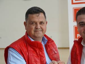 Gheorghe Șoldan alături de candidatul PSD pentru Primăria Bălcăuți, Iulian-Petru Chideșa