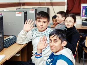 Calculatoare pentru copiii din medii dezavantajate