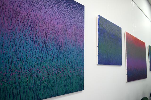 Expoziția de pictură „A fost odată un poem”, la Biblioteca Municipală „Eugen Lovinescu”