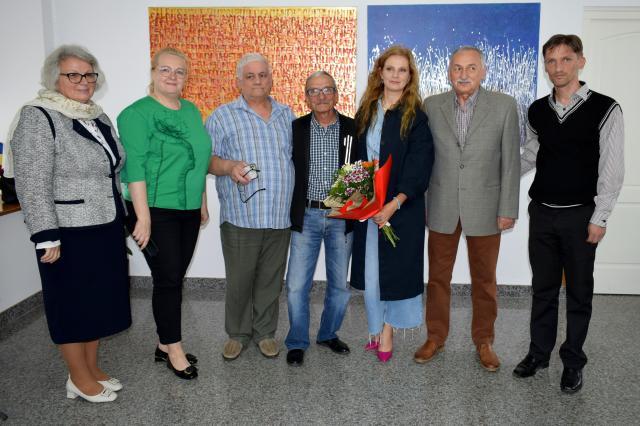 Expoziția de pictură „A fost odată un poem”, la Biblioteca Municipală „Eugen Lovinescu”