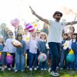 Copiii de la Academia de Arte Modus Vivendi din Suceava lansează piesa „În suflet copii”, împreună cu artistul CRBL