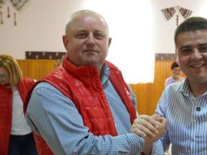 Gheorghe Șoldan alături de candidatul PSD pentru Primăria Stroiești, Gheorghiță Chirilă