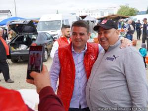 Gheorghe Șoldan a discutat cu sute de persoane aflate în piața din comuna Marginea