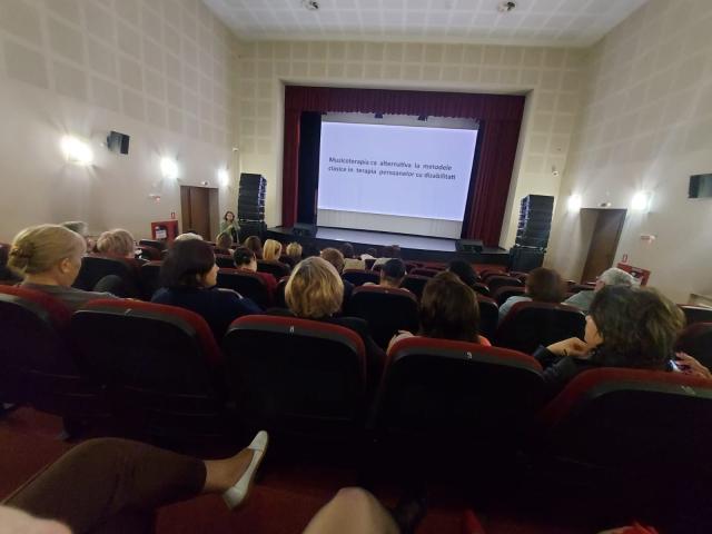 Curs de perfecționare în muzicoterapie, organizat de Complexul de Servicii pentru Copii și Adulți în Dificultate