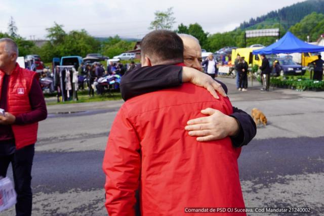 Candidatul PSD la președinția Consiliului Județean Suceava, Gheorghe Șoldan, la Stulpicani, alături de candidatul la primărie, George Gemănari