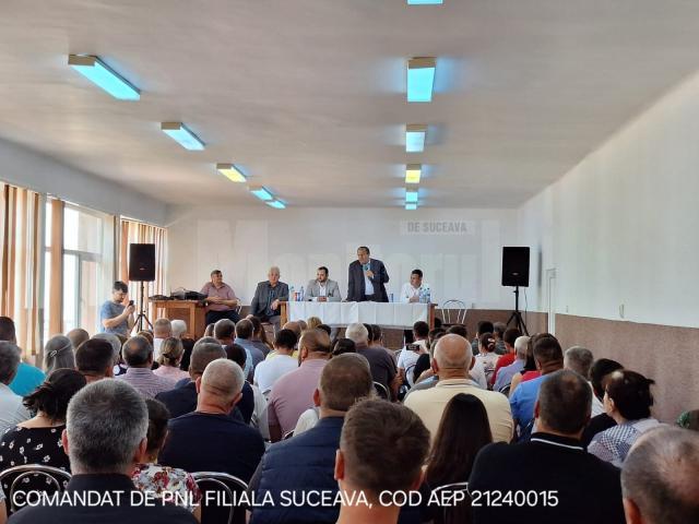 Flutur, Gheorghiu și Lungu au lansat candidații PNL la funcția de primar în Verești și Siminicea