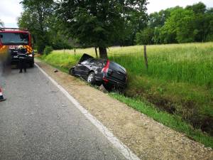 Un biciclist a murit după un accident în care au mai fost implicate două autovehicule