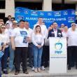 Membrii și susținătorii partidelor din Alianța Dreapta Unită au participat la un marș de susținere a candidaturii lui Marian Andronache pentru Primăria Suceava