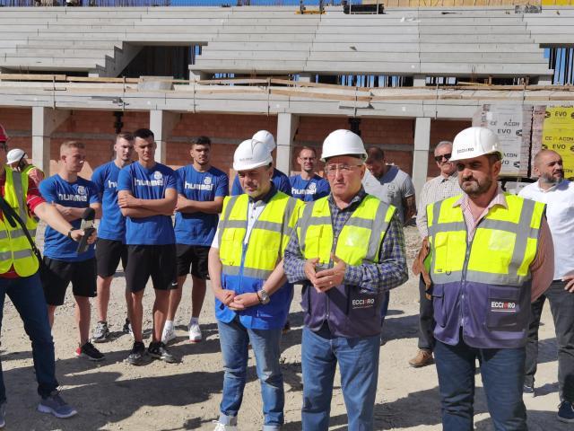 Primarul Ion Lungu a ținut să menționeze că Sala Polivalentă cu 5.000 de locuri este o importantă realizare a echipei liberale