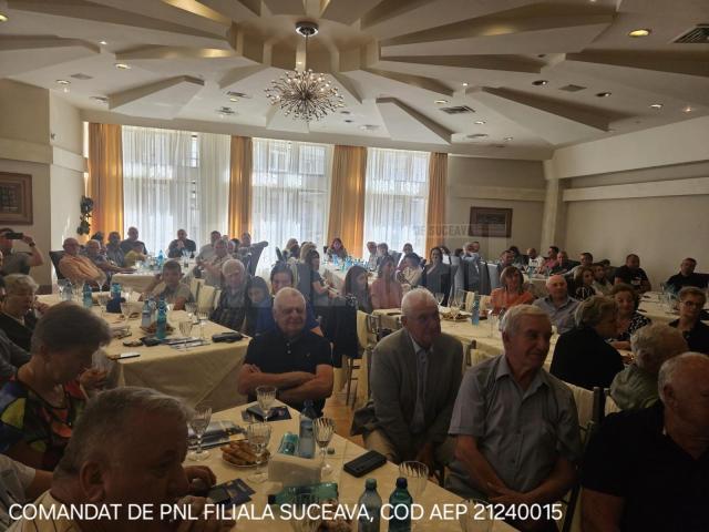 Președintele PNL Suceava, Gheorghe Flutur, a încheiat seria întâlnirilor electorale într-o atmosferă incendiară în capitala liberalismului din județ, Câmpulung Moldovenesc