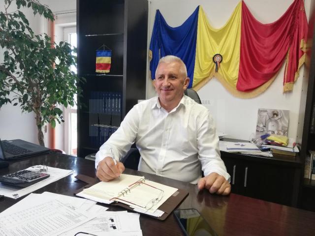 Primarul comunei Vicovu de Sus, Vasile Iliuț