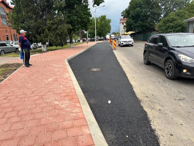 Amenajarea a două noi alveole în zona Gării Burdujeni, pe strada Nicolae Iorga, în dreptul intersecției cu strada Jean Bart