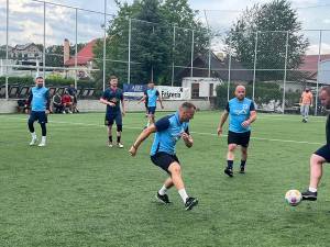 16 formații se află pe tabloul de concurs al campionatului de old-boys