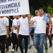 Entuziasm pe străzile orașului, la marșul absolvenților Universității „Ștefan cel Mare”