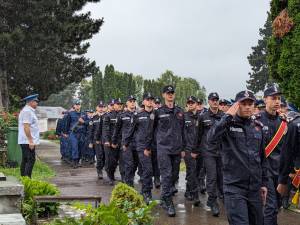 În ciuda ploii, ceremonialul de „Ziua Eroilor” a avut loc, dar fără public