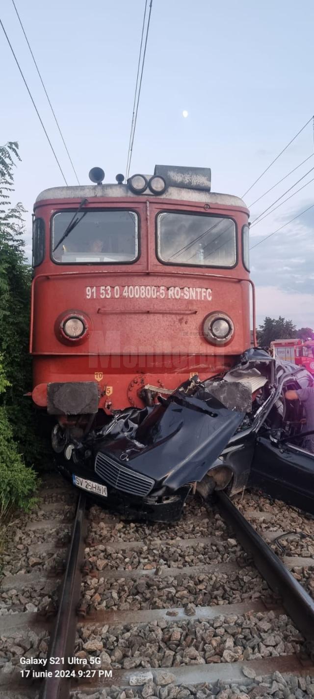 Alex Manoliu, în vârstă de 20 de ani, este tânărul care a murit în accidentul de luni seară produs la trecerea la nivel cu calea ferată din Roșcani - Liteni