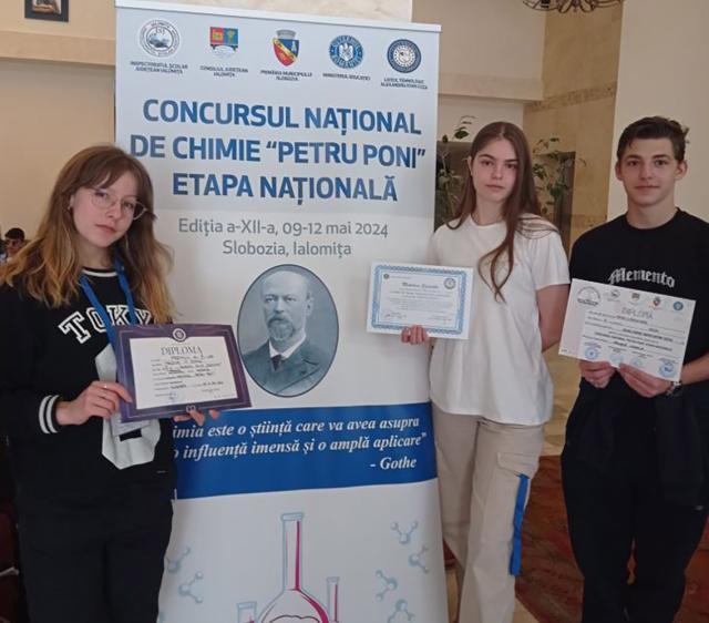 Trei elevi din județ au participat la etapa națională a Concursului de Chimie „Petru Poni”