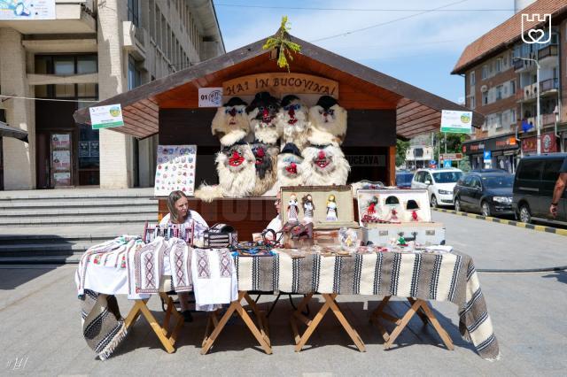 Centrul municipiului Suceava găzduiește tradiționalul eveniment „Târgul de Sânziene”, în perioada 21 -24 iunie