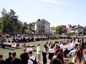 Festivitatea de încheiere a anului școlar la Colegiul Național „Eudoxiu Hurmuzachi” din Rădăuți