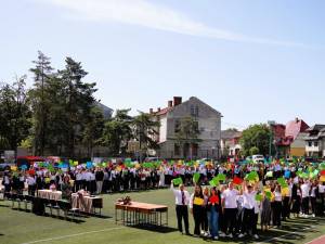 Festivitatea de încheiere a anului școlar la Colegiul Național „Eudoxiu Hurmuzachi” din Rădăuți