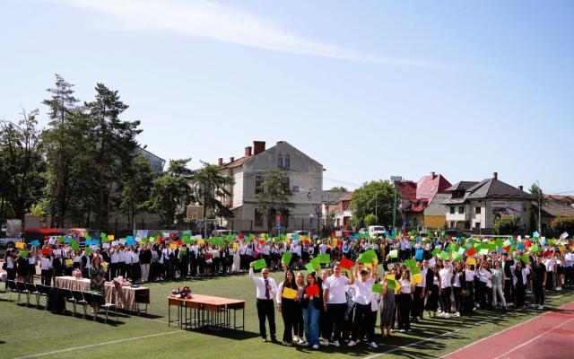 Festivitatea de încheiere a anului școlar la Colegiul Național „Eudoxiu Hurmuzachi” din Rădăuți