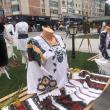 Expoziția de costume populare din centrul Sucevei a marcat Ziua Universală a Iei