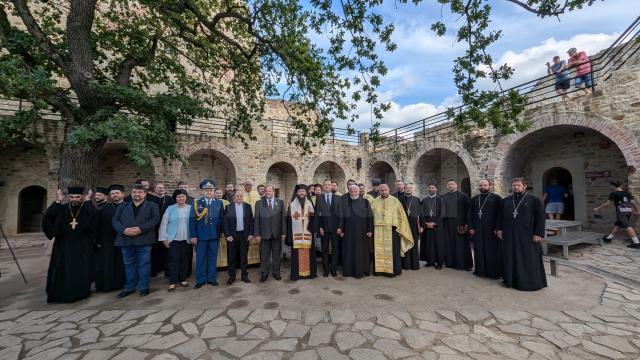 In Cetatea de Scaun a Sucevei a fost oficiată slujba de pomenire a voievozilor Moldovei