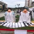 Ziua Universală a Iei a fost marcată în centrul Sucevei printr-o expoziție de costume populare