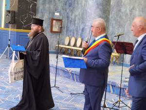 Personalități din multiple domenii de activitate, premiate la „Seara valorilor bucovinene”, a III-a ediție