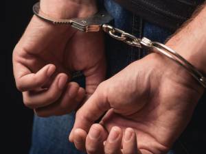 Suspecții de furturi au fost reținuți pentru 24 de ore